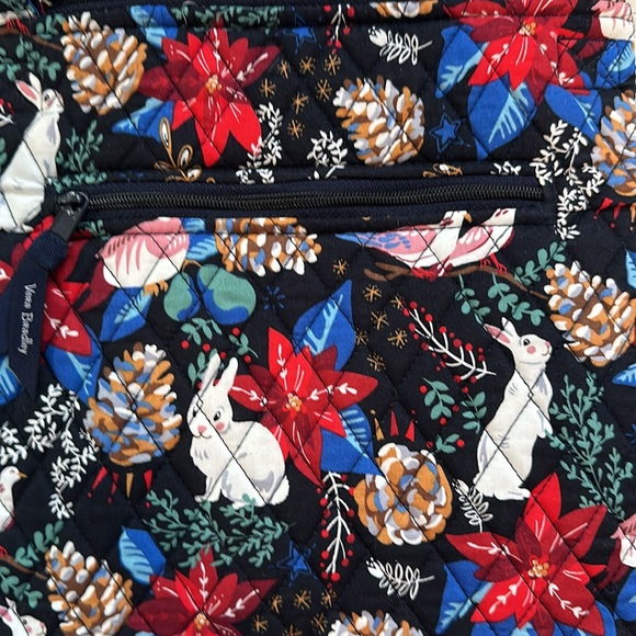 Vera Bradle Winter Forest Crossbody - Picture 3 of 4